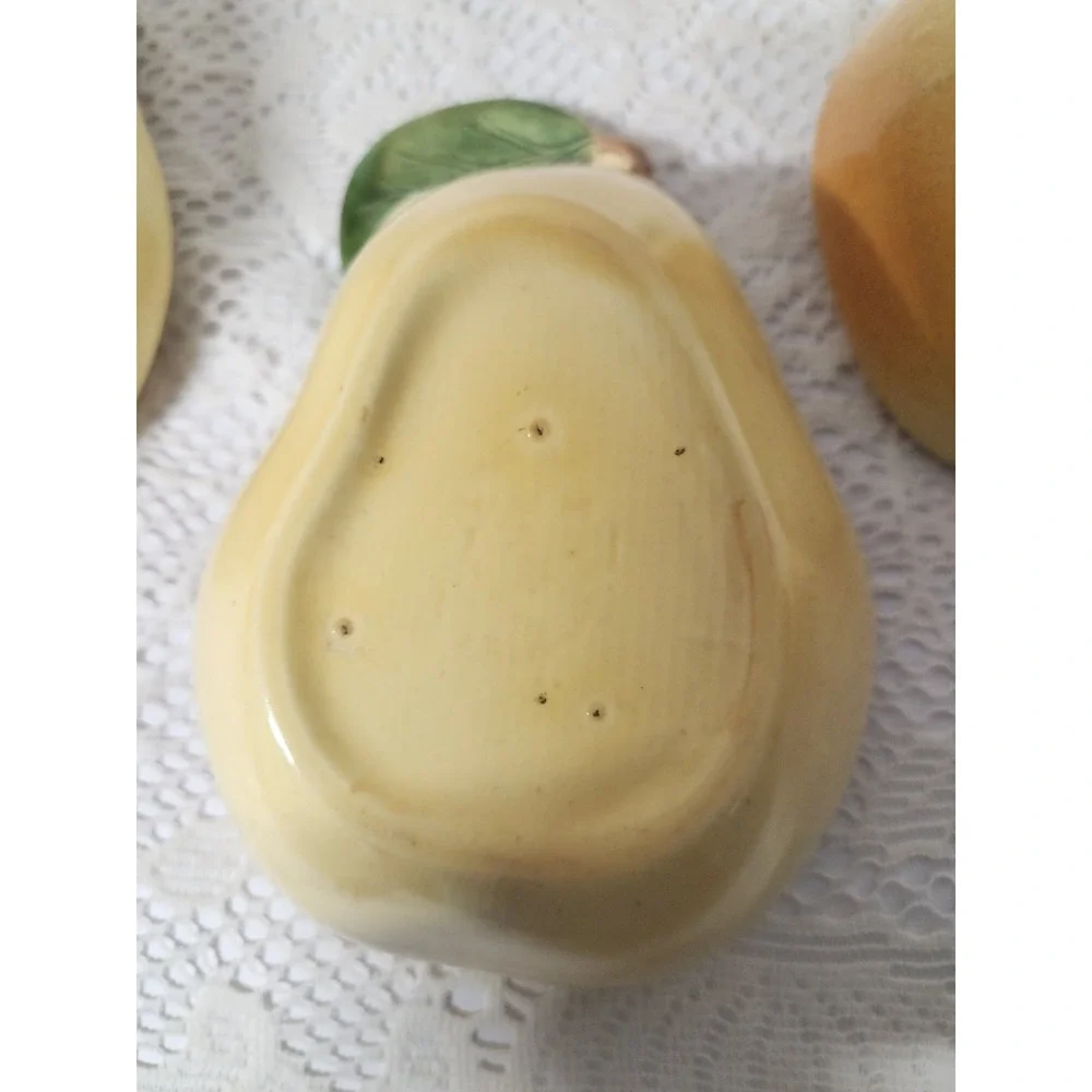 Poppytrail Set‎ Of 4 Pear Serving Dishes Made In California